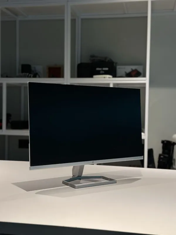 HP Monitor 24” | 75hz 2