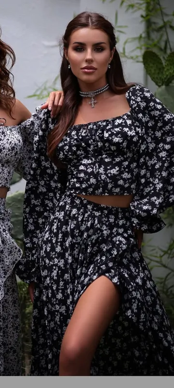 VIKI LAMPONE. Top va uzun yubka, M/L o‘lcham 2 VIKI LAMPONE. Top va uzun yubka, M/L o‘lcham 2