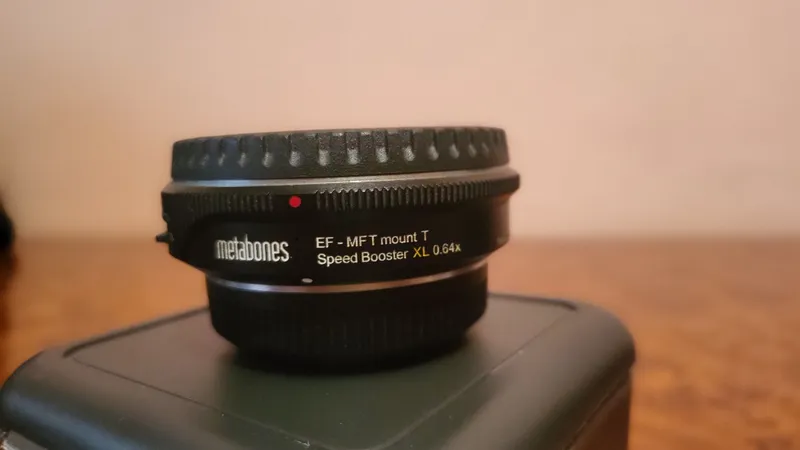 Metabones EF-MFT mount Speed Booster XL 0.64 x 2 Metabones EF-MFT mount Speed Booster XL 0.64 x 2