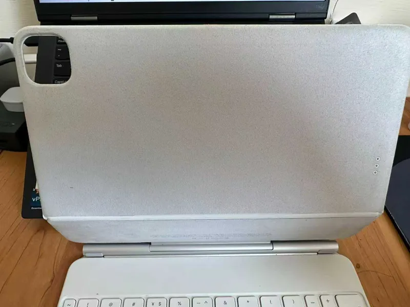 iPad Pro 11″ M1 128 ГБ + Apple Pencil 2 + Magic Keyboard 6