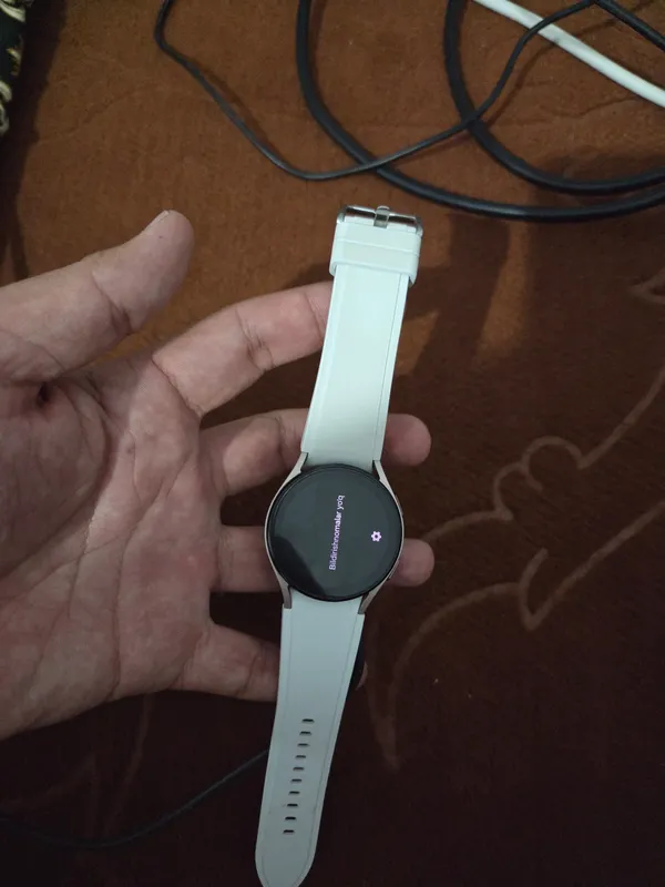 Samsung Galaxy Watch 5 (40 mm) — фото 1