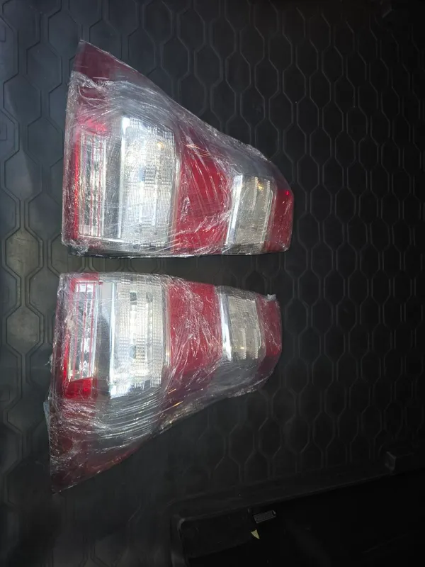 zadniy fara Toyota Lan cruiser 150talik