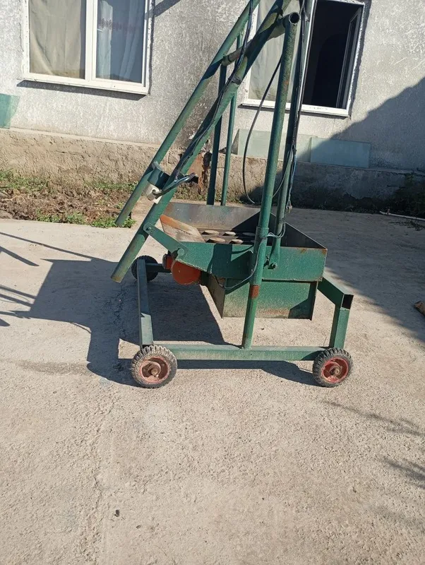 Shlakablok aparat sotiladi. Yangi. 1 Shlakablok aparat sotiladi. Yangi. 1