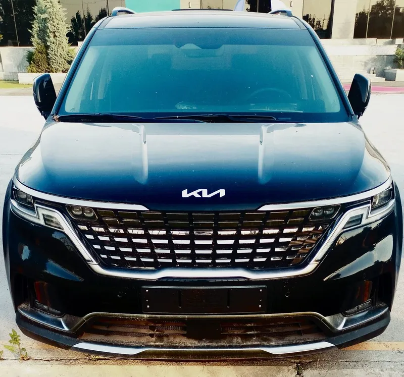 KIA Carnival 11 kishili 2022 yil 2.5 atmosferniy 45700$