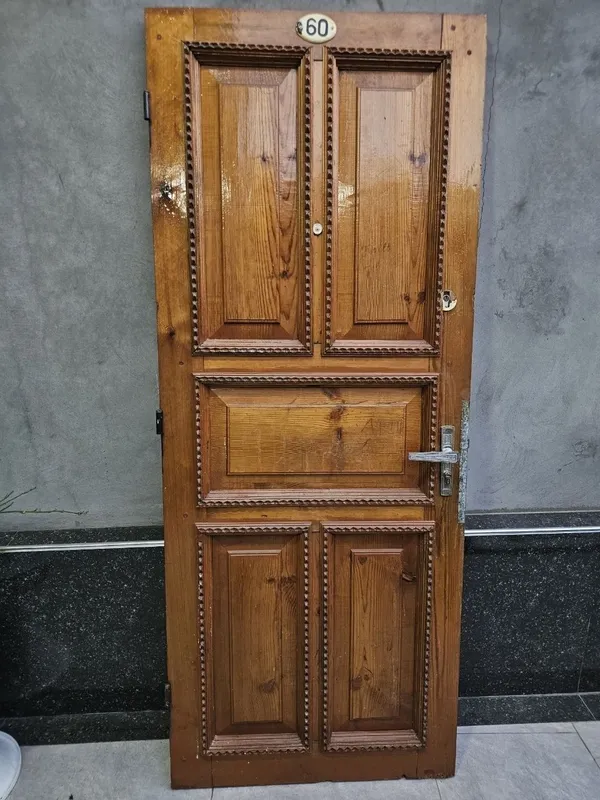 Входная дверь продаю 1 Входная дверь продаю 1