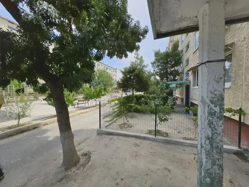 2 xonalik 6 metr verandalik sotiladi