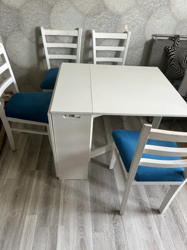 Продам Стол стулья