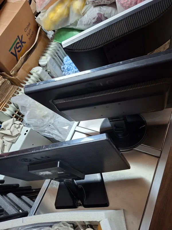 Kompyuter monitorlari 3 Kompyuter monitorlari 3