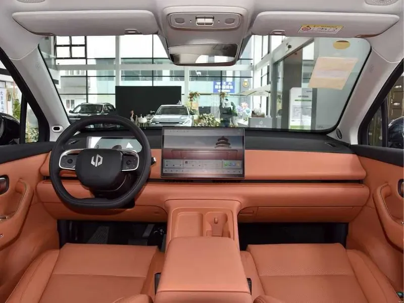 Leapmotor C16 630 ev lider boshlang'ich 30 % to'lov bilan 2 Leapmotor C16 630 ev lider boshlang'ich 30 % to'lov bilan 2