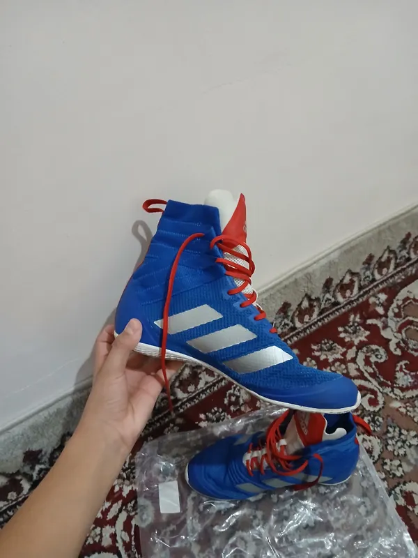 Adidas boks oyoq kiyimi 2