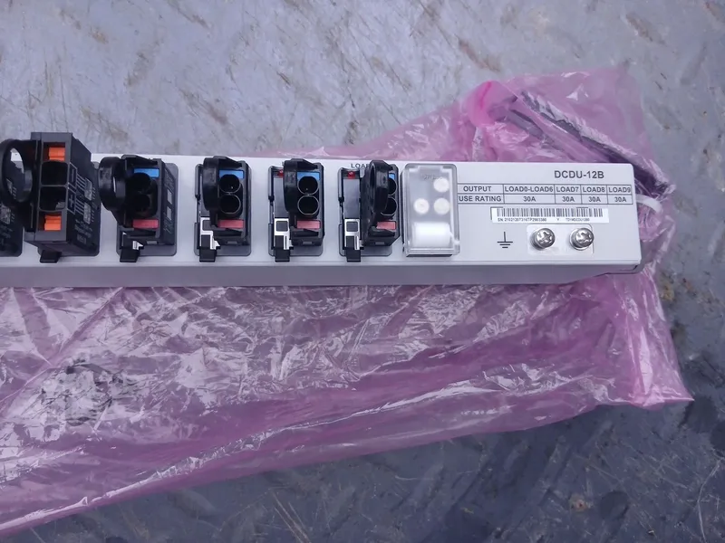Huawei i DCDU-12B DC Power Distribution Unit. — фото 1