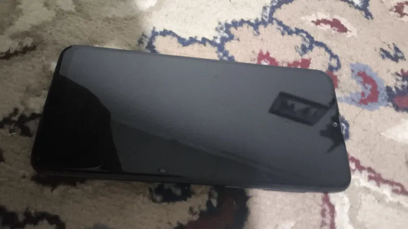 A30s faqat sensor shlif ketgan boshqa joyi ishlidi 1