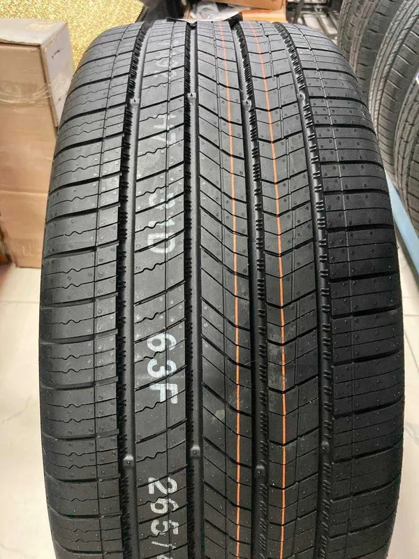 Kumho Majesty X 265/45/21 2