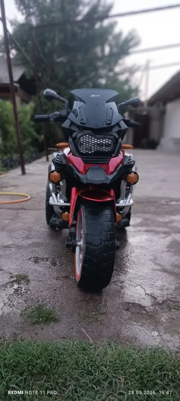 Bolalar uchun mototsikl kalitda o't oladi — фото 6