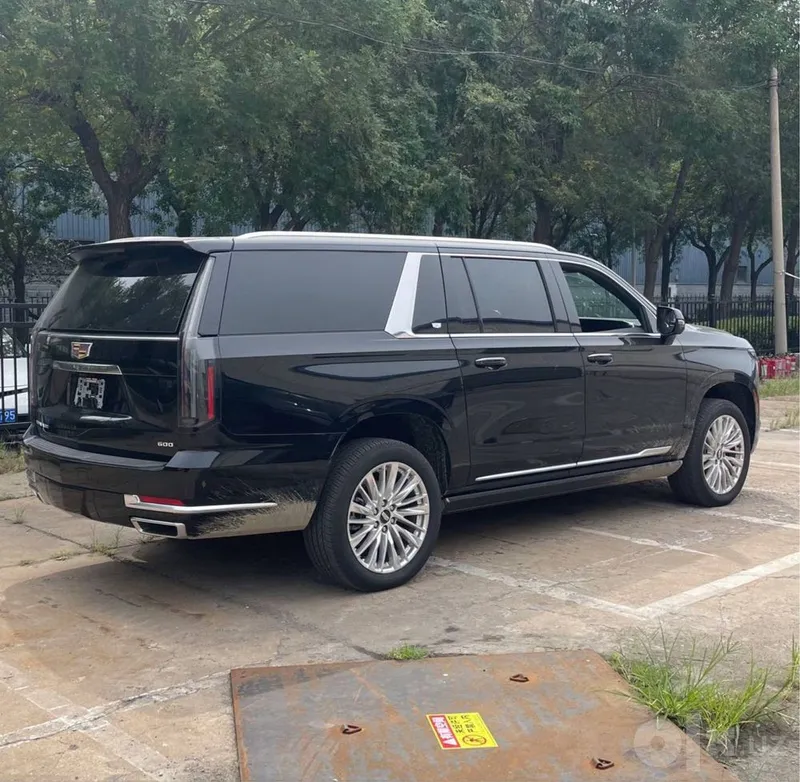 Cadillac Escalade ESV Long 2026 4 Cadillac Escalade ESV Long 2026 4