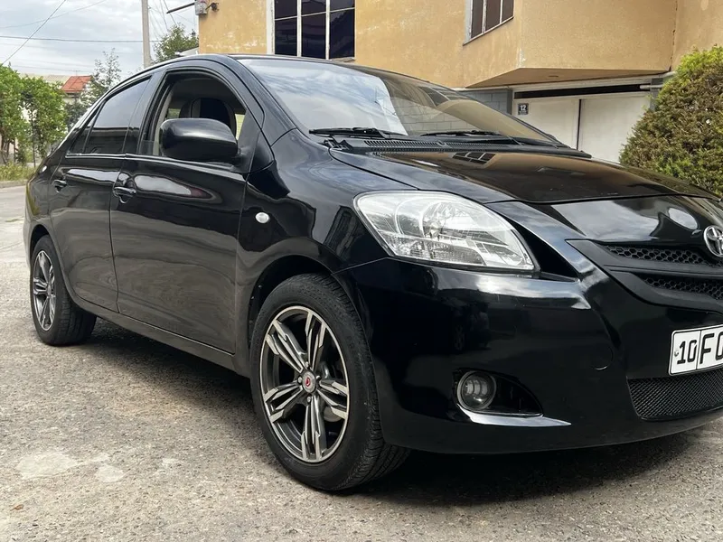 Toyota Yaris 1.5 Automatic 2006 Metan 4 pak 4900$ 4