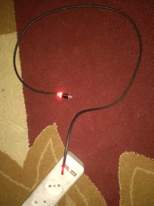 Micro USB zaryadlagich