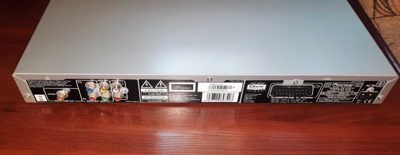 Продам DVD player Pioneer DV-310-S 3
