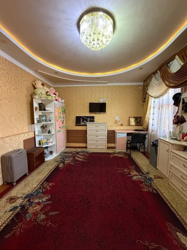 Guliston Shahar 6 sotixli 9 xonali 2 qavatli hovli sotiladi 1 Guliston Shahar 6 sotixli 9 xonali 2 qavatli hovli sotiladi 1