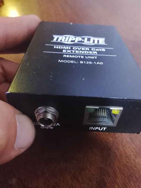 TRIPP- LITE B126-1A0 hdmi