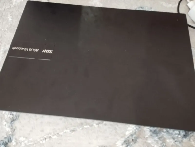 ASUS vivobook kampyuter
