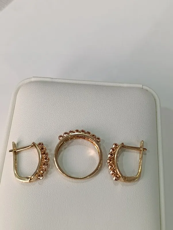 Золотое комплект Christian Dior , проба 585, общий вес 5,85 гр размер — фото 2
