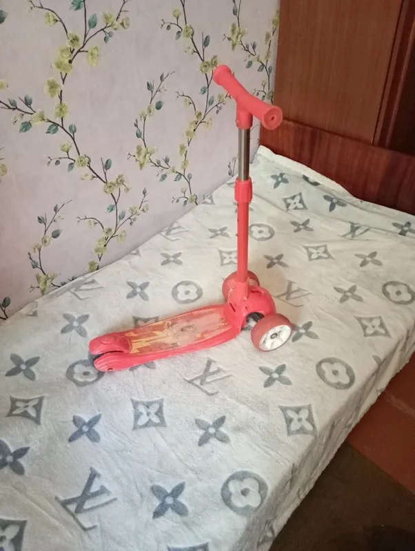 Продам Детский самокат 2