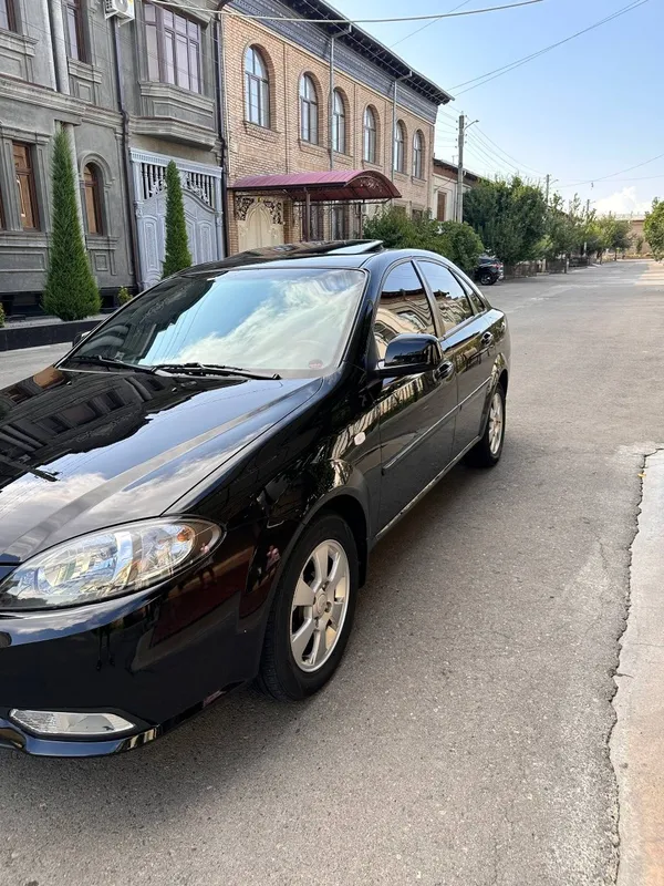 Chevrolet jentra 2