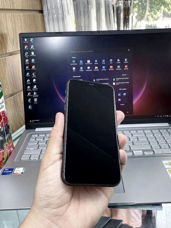 iPhone 11 128Gb 2