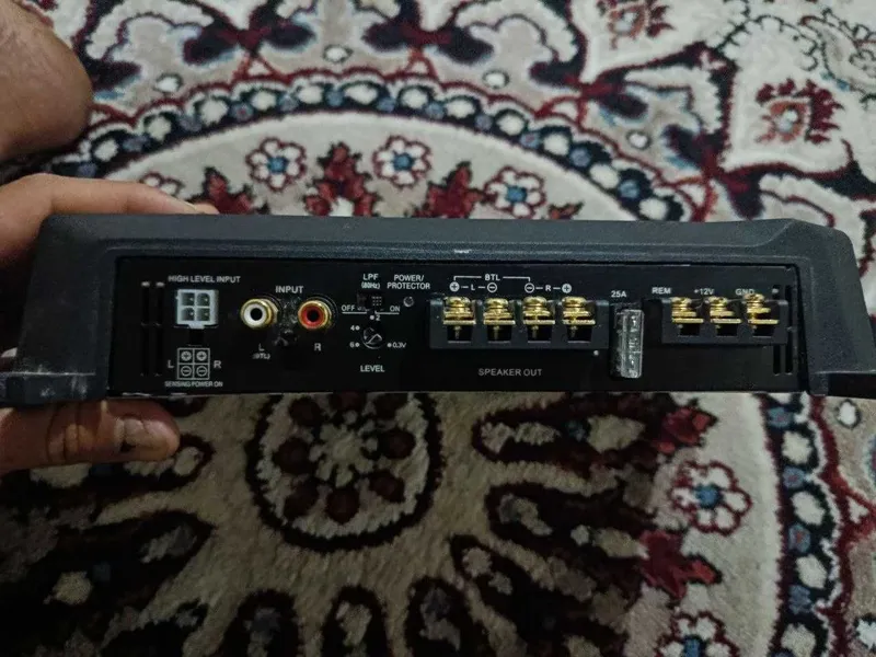 Sony Usilitel 500w 3