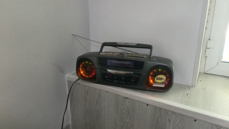 Retro magnitafon sotiladi 1