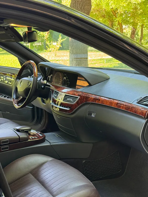 Mercedes-Benz S500 4MATIC 6 Mercedes-Benz S500 4MATIC 6