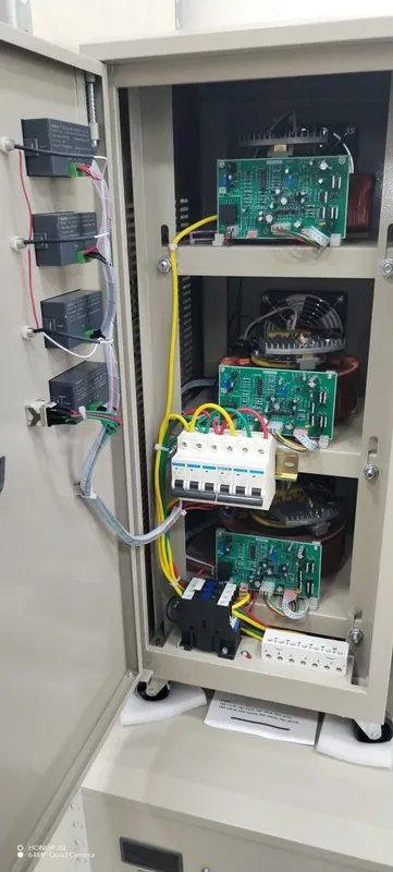 Andeli SVC 10 kva 3 faza 310 y.e. Стабилизатор напряжения — фото 1