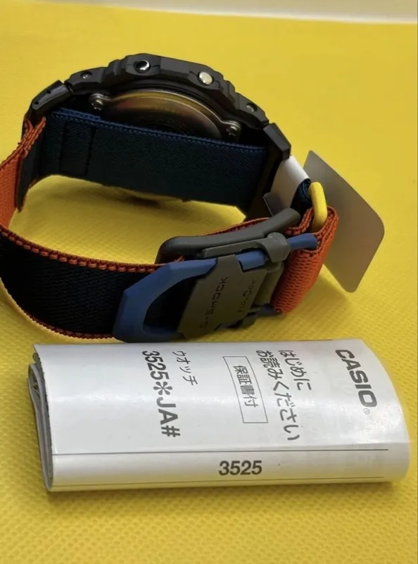 Casio G-Shock dw-5600mnc-2jf 4 Casio G-Shock dw-5600mnc-2jf 4