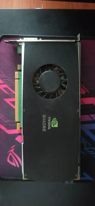 Nvidia Quadro FX 3800 б/у рабочий 1 Nvidia Quadro FX 3800 б/у рабочий 1