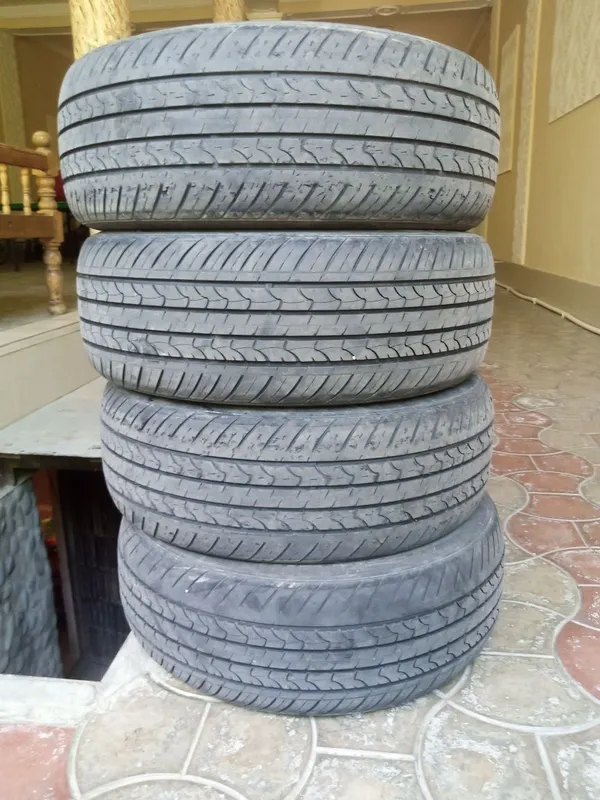 Продам шины (балконы) для каптивы