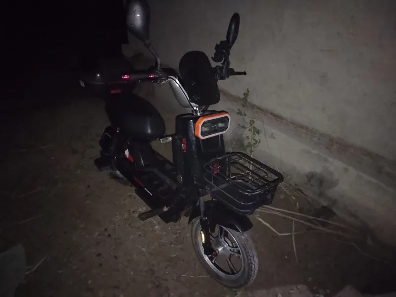 elektricka skuter. 70.km yuriydi narxi. bolishi. 4 elektricka skuter. 70.km yuriydi narxi. bolishi. 4