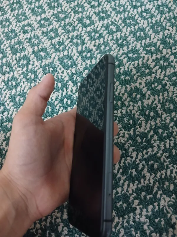 iphone 11 xotira 128.8 tru bor feys ishledi — фото 1