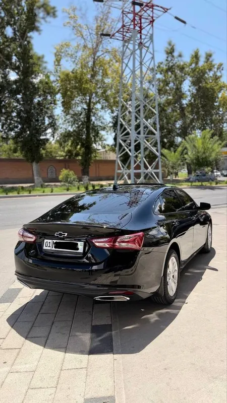 2025 Malibu 2 XL 5