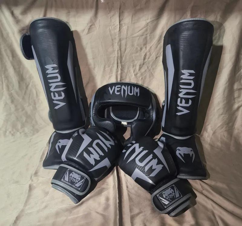 Комплект VENUM для тренировок
