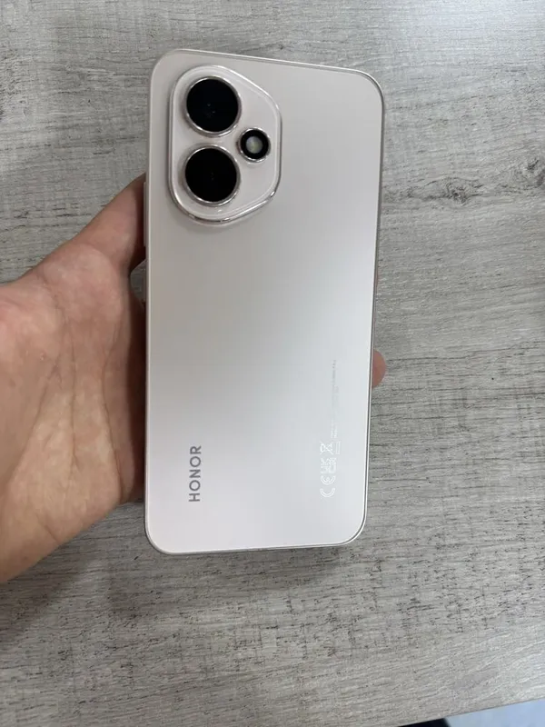 Honor 400 8/256 гб 1 Honor 400 8/256 гб 1