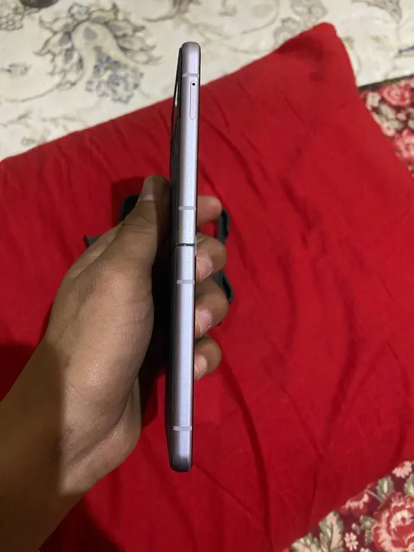 samsung z flips3 sotladi — фото 3