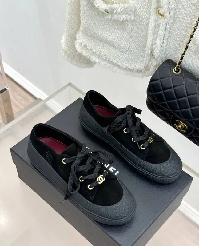 CHANEL uslubidagi ayollar loferlari — 2026-yil trende, 36–41 o‘lchamlar 2 CHANEL uslubidagi ayollar loferlari — 2026-yil trende, 36–41 o‘lchamlar 2