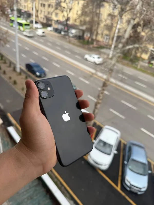 Продается телефон Iphone 11 Holati yaxshi 77% 128GB Narxi-165$ Tel-7