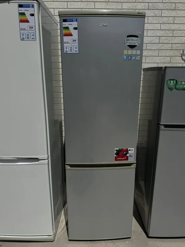 Xaladelnik indesit