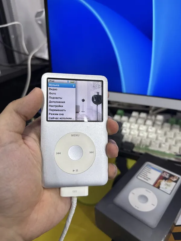 Ipod classic 160gb silver 4 Ipod classic 160gb silver 4