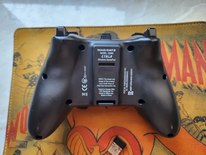 Геймпад Mad Catz C.T.R.L.R 2 Геймпад Mad Catz C.T.R.L.R 2