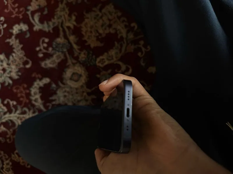 Iphone 12 mini ideal ekrandagi siniq steklo singan hamma joyi ideal — фото 5