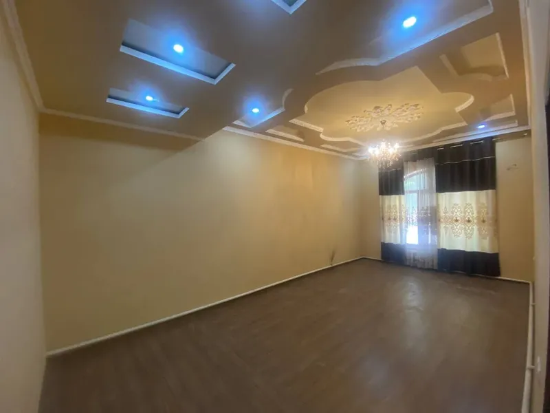 Kogon shahrida joylashgan 2 qavatli uy sotiladi — фото 1