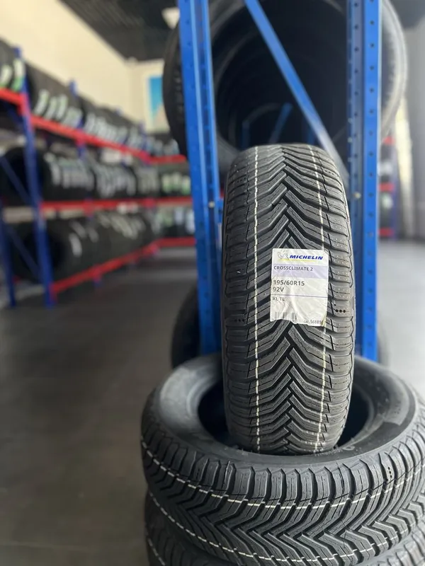 Balon shina MICHELIN 195/60/ 15->CROSSCLIMATE2 3 pilot sport45 primacy 1 Balon shina MICHELIN 195/60/ 15->CROSSCLIMATE2 3 pilot sport45 primacy 1